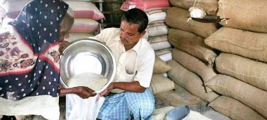 এবার রেশন বিলিতে কারচুপি রুখতে নয়া প্রযুক্তি ব্যবহার রাজ্যে