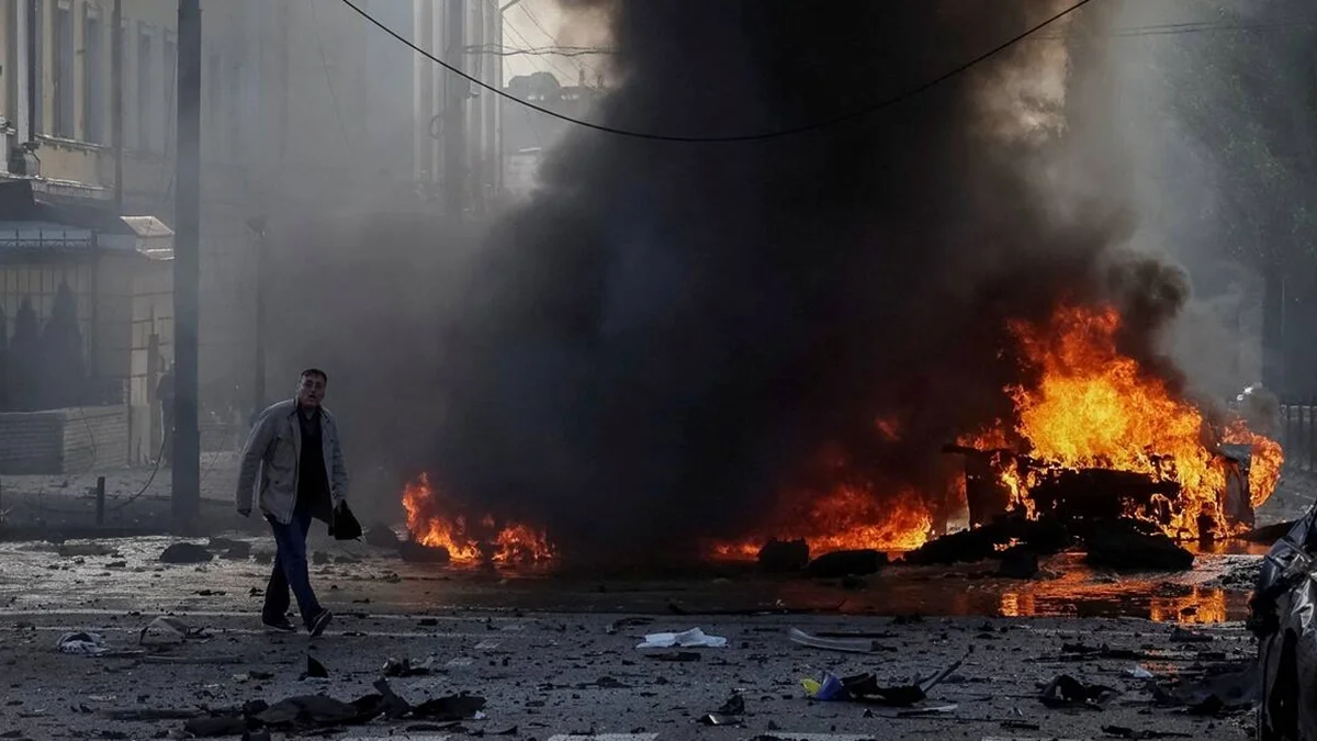 রাশিয়ার ড্রোন হামলায় তছনছ গোটা কিয়েভ