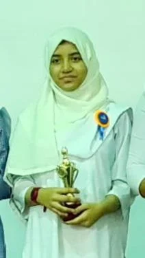 আরবি ক্যালিগ্রাফি প্রতিযোগিতায় প্রথম স্থান অধিকার করে নজির গড়লেন ভারতীয় বংশোদ্ভুত ওয়াফা হাকিম