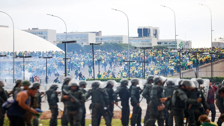 ব্রাজিলে গ্রেফতার অন্তত ১,৫০০ ‘নব্য ফ্যাসিবাদীদের’ বিচার হবে: লুলা