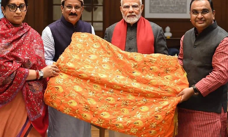 উরস উপলক্ষে আজমেঢ় শরিফে প্রধানমন্ত্রীর দেওয়া চাদর চড়াবেন স্মৃতি