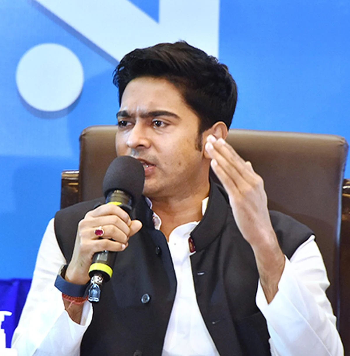 'আগামী ৫ বছরে তিন লক্ষ কর্মসংস্থান', মেঘালয়ে ইশতেহার প্রকাশে এসে প্রতিশ্রুতি অভিষেকের