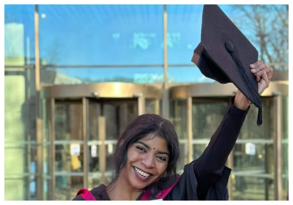 ইংল্যাণ্ডেও সেরার সম্মান আলিশার, খুশির হাওয়া কালিয়াচকে 