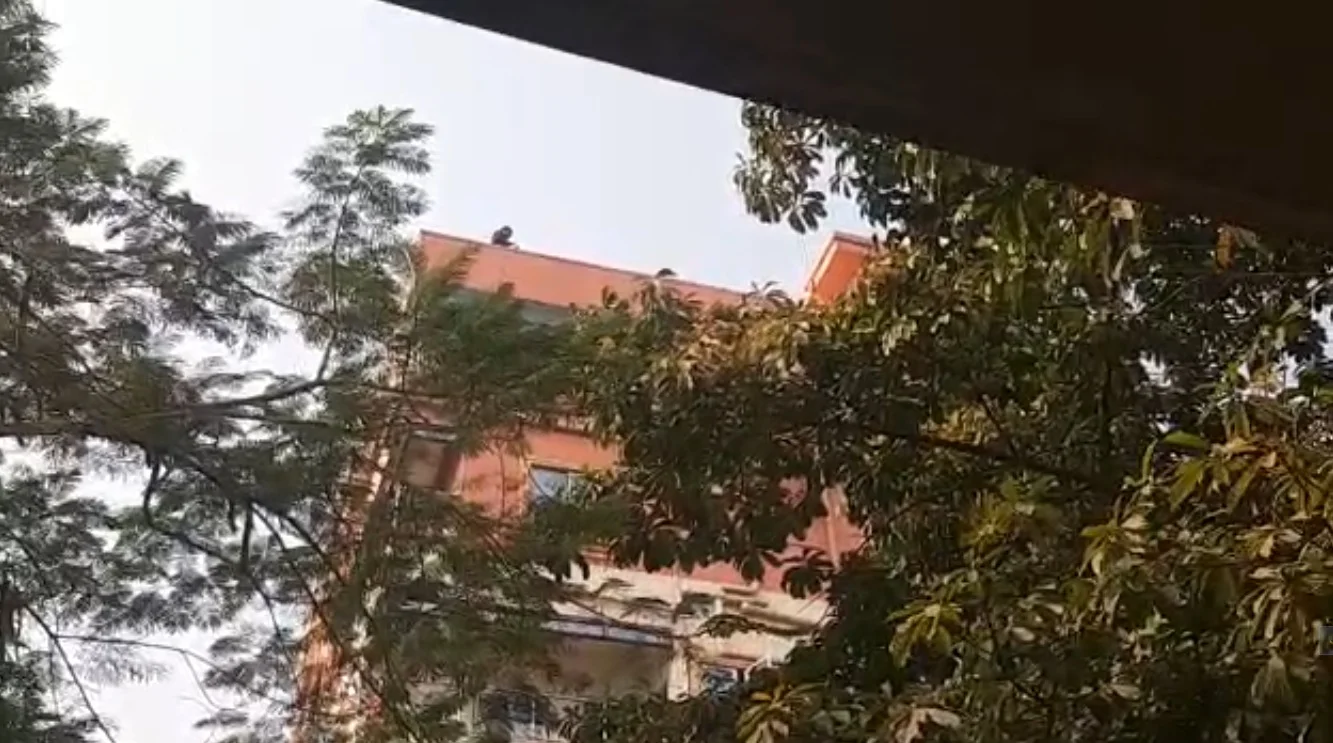 হাওড়ায় ছাত্রের অস্বাভাবিক মৃত্যুতে ঘটনাস্থলে ফরেন্সিক দল