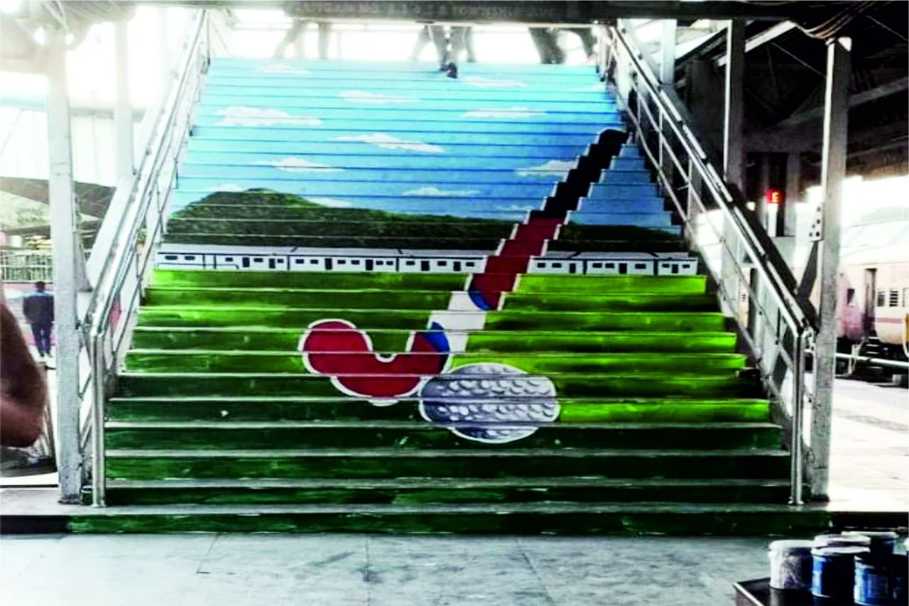 বিশ্বকাপ হকির সাজে সেজেছে রাউরকেল্লা স্টেশন