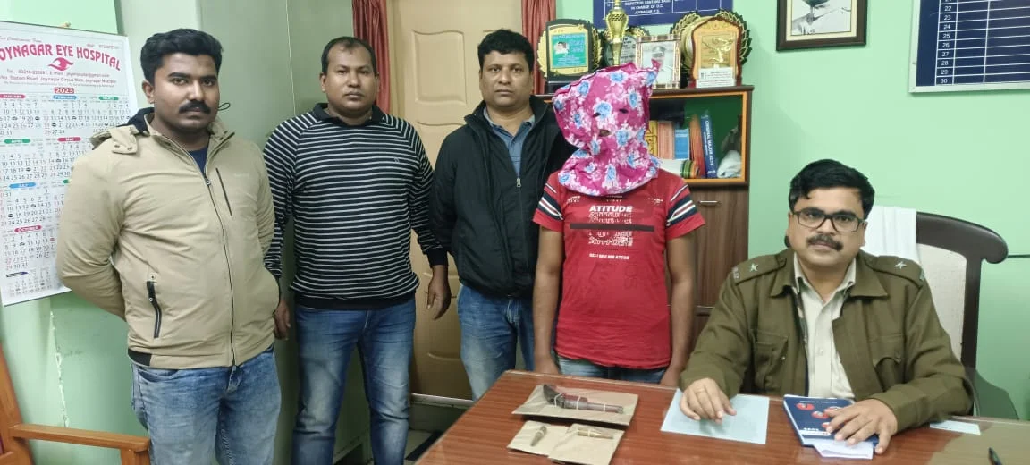 জয়নগরে পঞ্চায়েত ভোটের আগে অস্ত্রসহ ধৃত এক দুষ্কৃতী