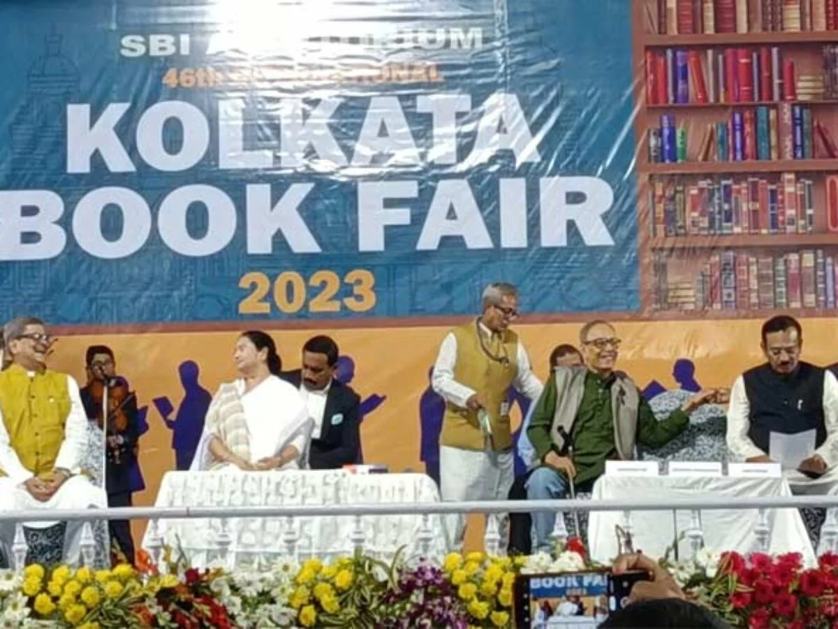 ‘সমালোচনা আমি ভালোবাসি’ বইমেলার উদ্বোধন অনুষ্ঠানে মন্তব্য মুখ্যমন্ত্রীর