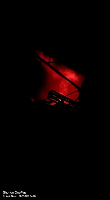 গভীর রাতে অগ্নিকাণ্ড,ঘরে আটক মানসিক ভারসাম্যহীন দুই ভাইবোন,উদ্ধার দমকলের