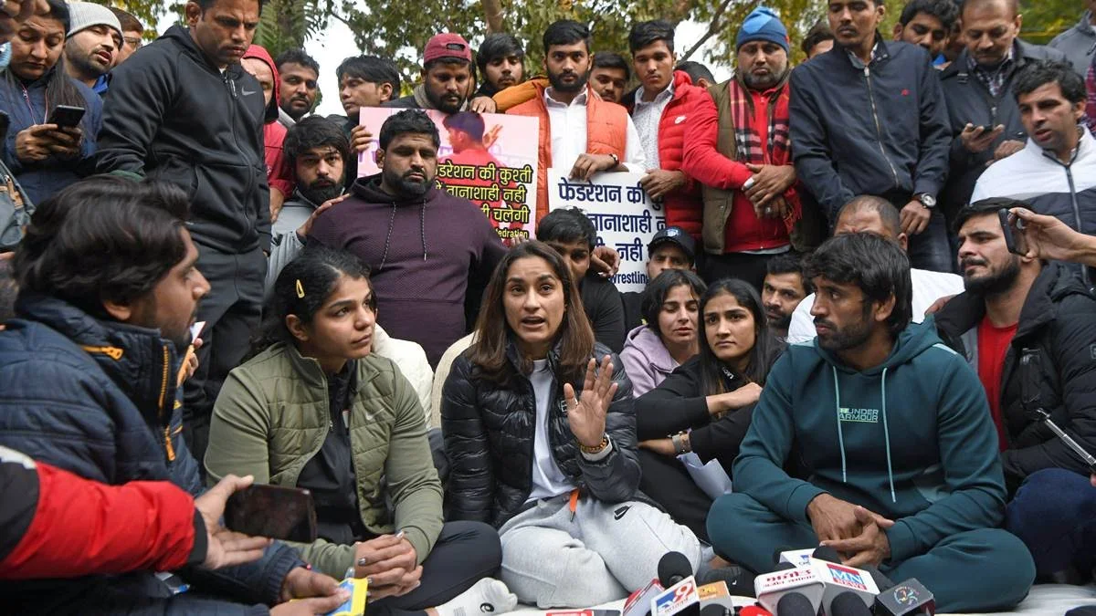 রেসলিং ফেডারেশনের সভাপতির বিরুদ্ধে যৌন হেনস্তার অভিযোগ তুলে যন্তর মন্তরে ধর্নায় কুস্তিগিররা