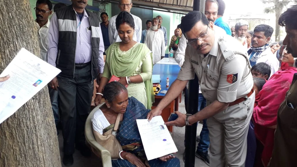 উপভোক্তাদের পরিষেবা প্রদান মঙ্গলকোটে
