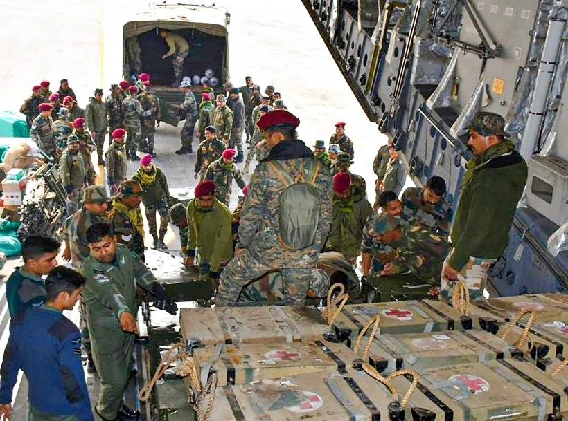 ভূমিকম্প বিধ্বস্ত সিরিয়ায় সাহায্যের হাত বাড়িয়ে দিয়েছে যে সকল দেশ!    