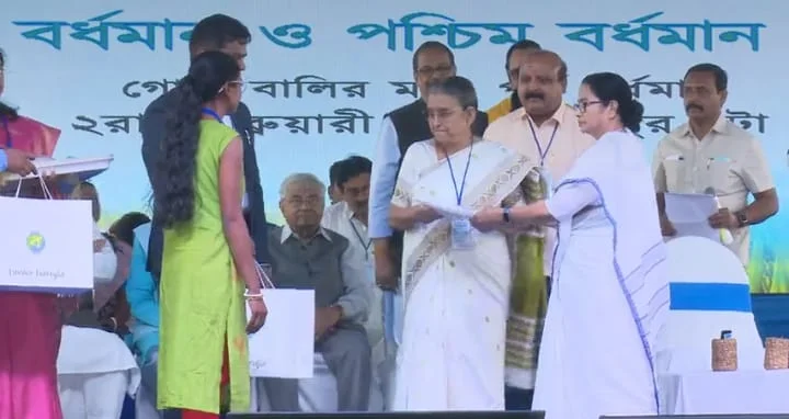 বাজেটে বেকারদের জন্য একটি কথাও বলা হয়নি: মমতা