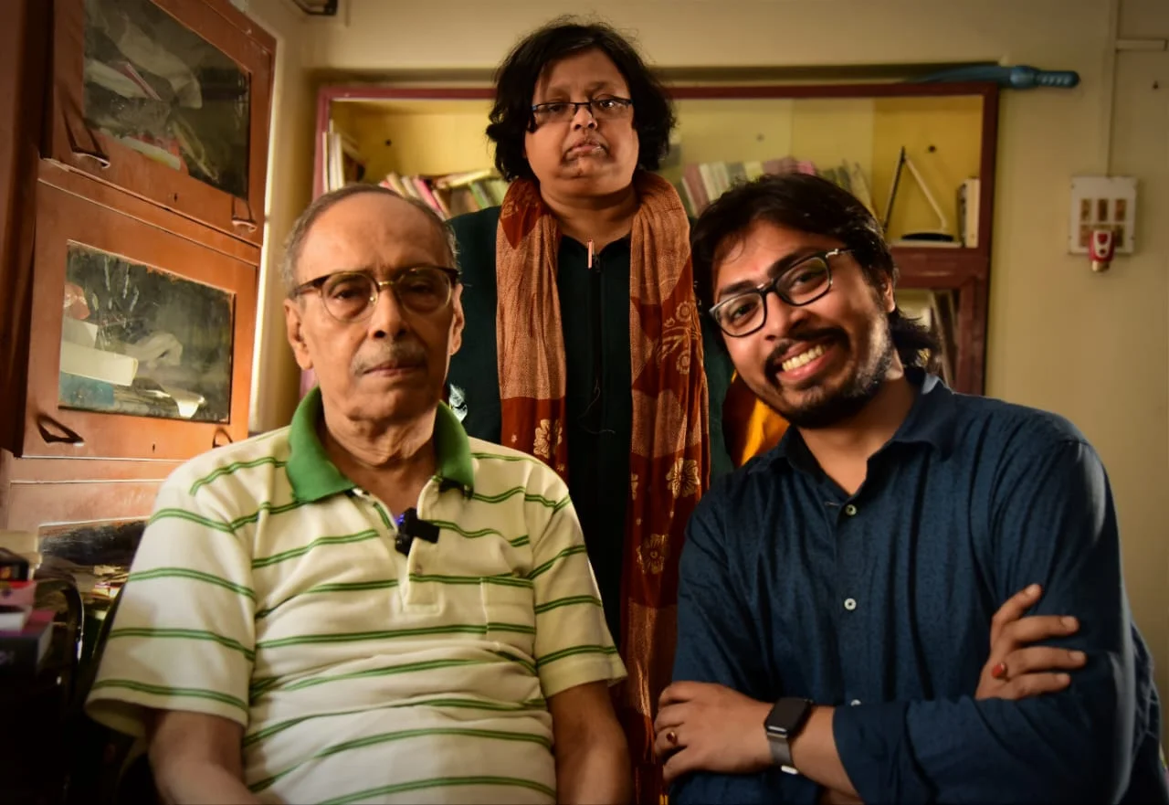 আন্তর্জাতিক মাতৃভাষা দিবস উপলক্ষ্যে পুবের কলমের পক্ষ থেকে সাহিত্যিক শীর্ষেন্দু মুখোপাধ্যায়কে সন্মাননা জ্ঞাপন