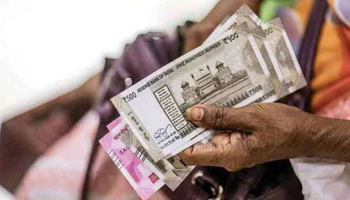 উন্নয়নে উল্লেখযোগ্য অবদান, ২৪২১টি গ্রাম পঞ্চায়েতকে মোট  ২৫০ কোটি টাকা পুরস্কার রাজ্যসরকারের