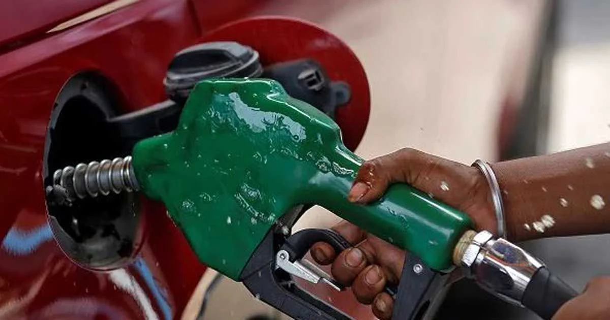 জ্বালানির দামে রেকর্ড পাকিস্তানে