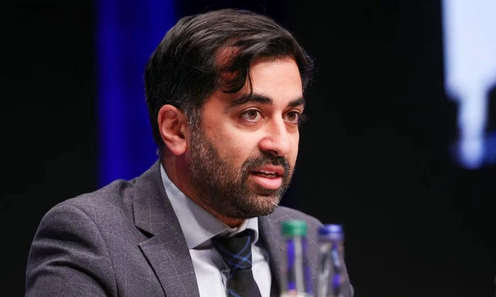 স্কটল্যান্ডের প্রথম মুসলিম প্রধানমন্ত্রী হতে পারেন হামজা