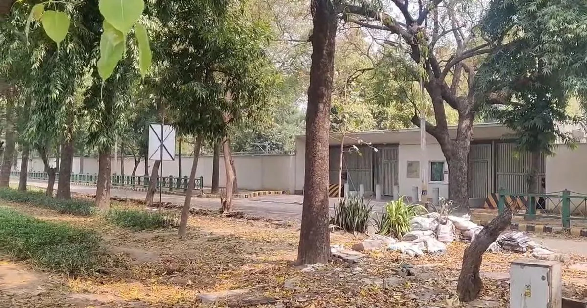 লন্ডনে ভারতীয় দূতাবাসে বিক্ষোভের জের, ভারতে ব্রিটেনের দূতাবাস থেকে সরিয়ে নেওয়া হল ব্যারিকেড