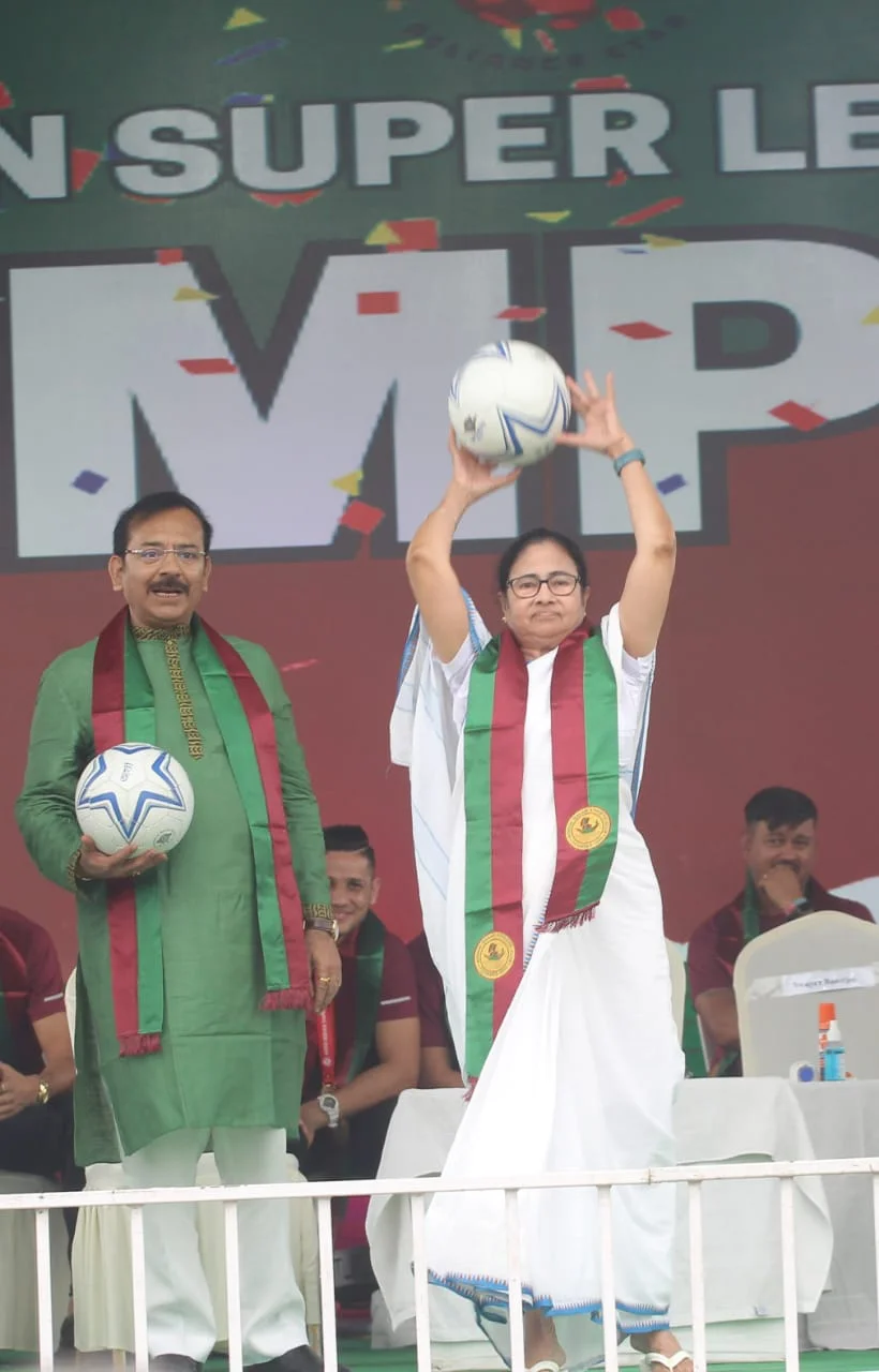 Breaking: মোহনবাগানকে সম্বর্ধনা মুখ্যমন্ত্রীর, ক্লাবকে রাজ্য সরকারের তরফে ৫০ লক্ষ টাকা অনুদান