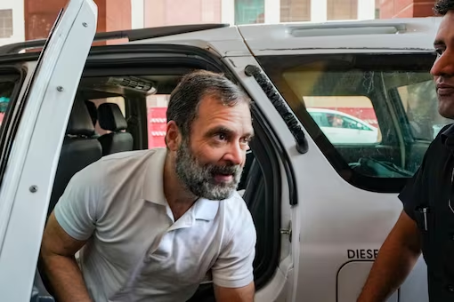 রাহুল গান্ধিকে সরকারি বাংলো খালির নির্দেশ  লোকসভার হাউজিং কমিটির