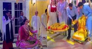 সোনা দিয়ে ওজন করা হচ্ছে কনে! ভাইরাল ভিডিয়ো