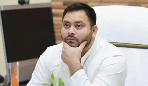 ইডির স্ক্যানারে লালুর পরিবার! তেজস্বী যাদবের বাড়িতে হানা কেন্দ্রীয় তদন্তকারি সংস্থার