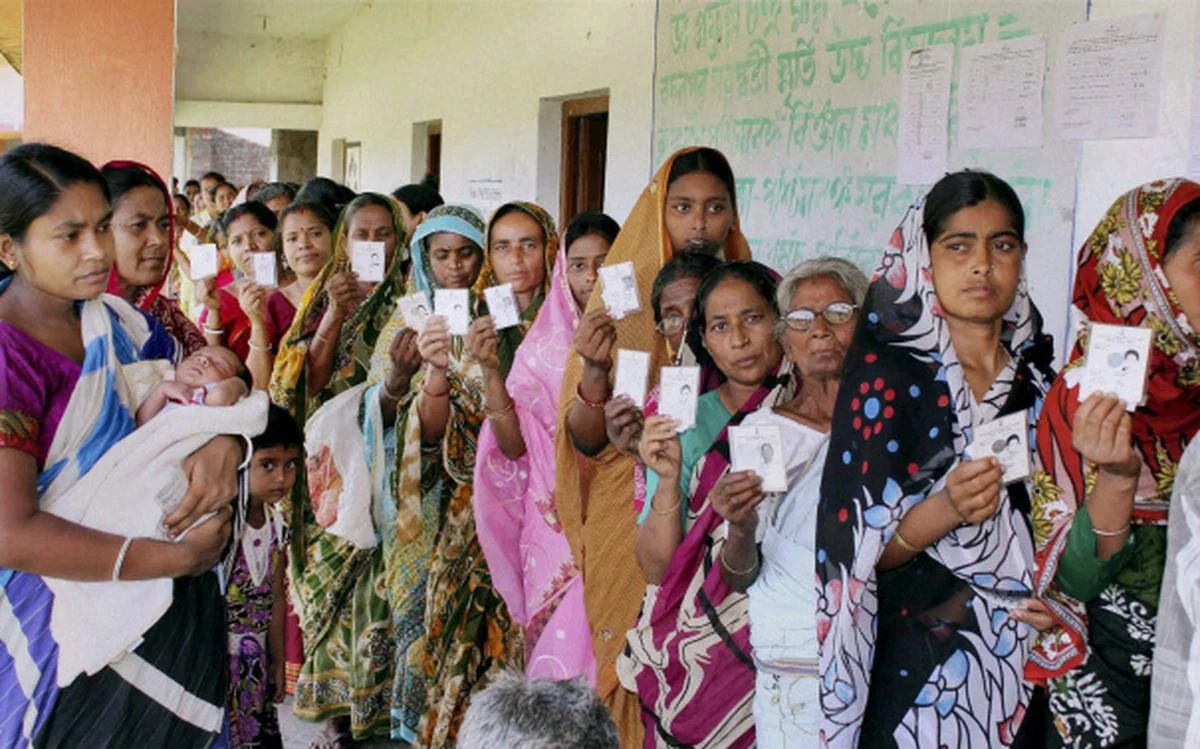 পঞ্চায়েত ভোটে আইনী জট কাটলো,  আইন অনুযায়ী ভোট করবে কমিশন, জানালো হাইকোর্ট