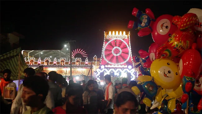 'সাম্প্রদায়িক বিভেদ'! কর্নাটকের বাপ্পানাডু মন্দিরের মেলায় মুসলিম ব্যবসায়ীদের প্রবেশ নিষিদ্ধ