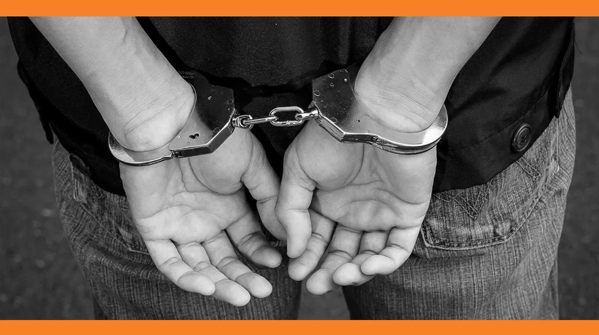 প্রেমিকার বাবার ফোন চুরি করে যোগীকে হত্যার হুমকি, গ্রেফতার প্রেমিক