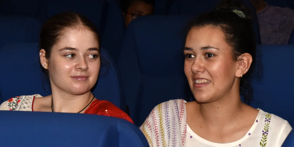 'পুবের কলম' ঈদ মিলনে এসে আপ্লুত ২ বিদেশিনী