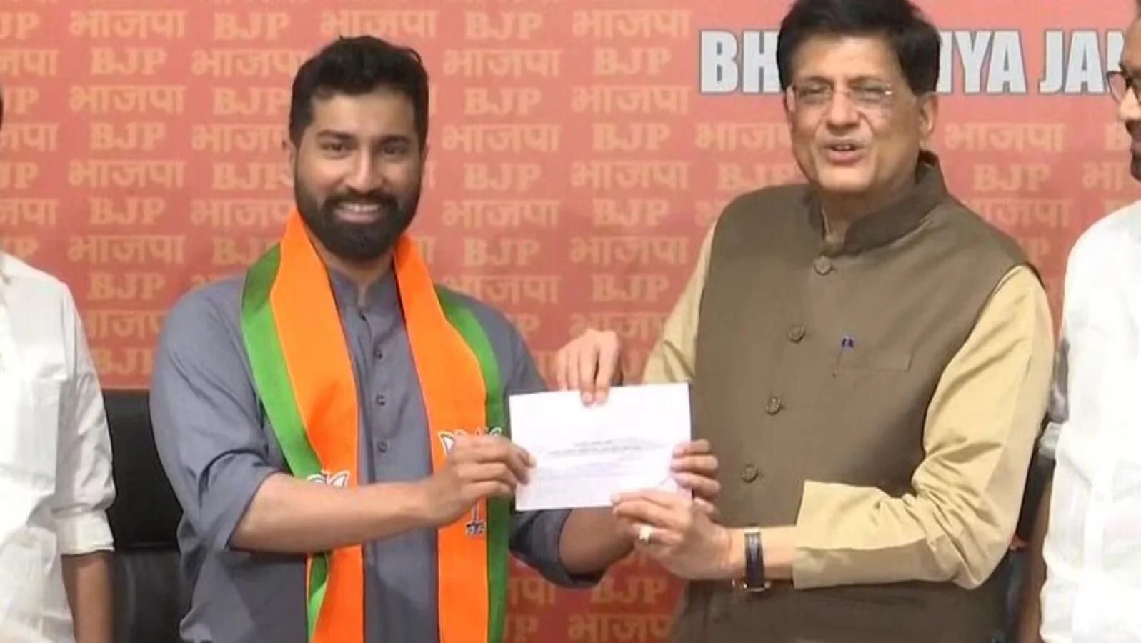 কংগ্রেস ছাড়েন আগেই, এবার বিজেপিতে যোগ দিলেন এ কে অ্যান্টনির ছেলে অনিল