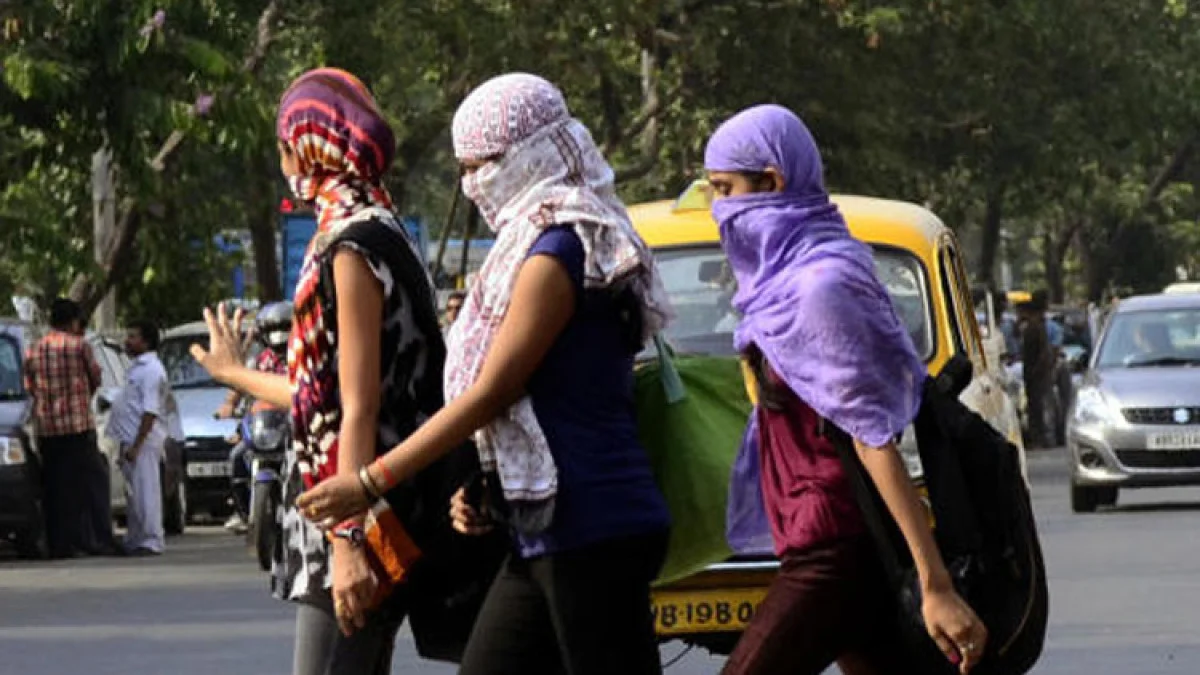 তীব্র দাবদাহে পুড়ছে গোটা রাজ্য, একাধিক জেলায় তীব্র তাপপ্রবাহের সতর্কবার্তা জারি