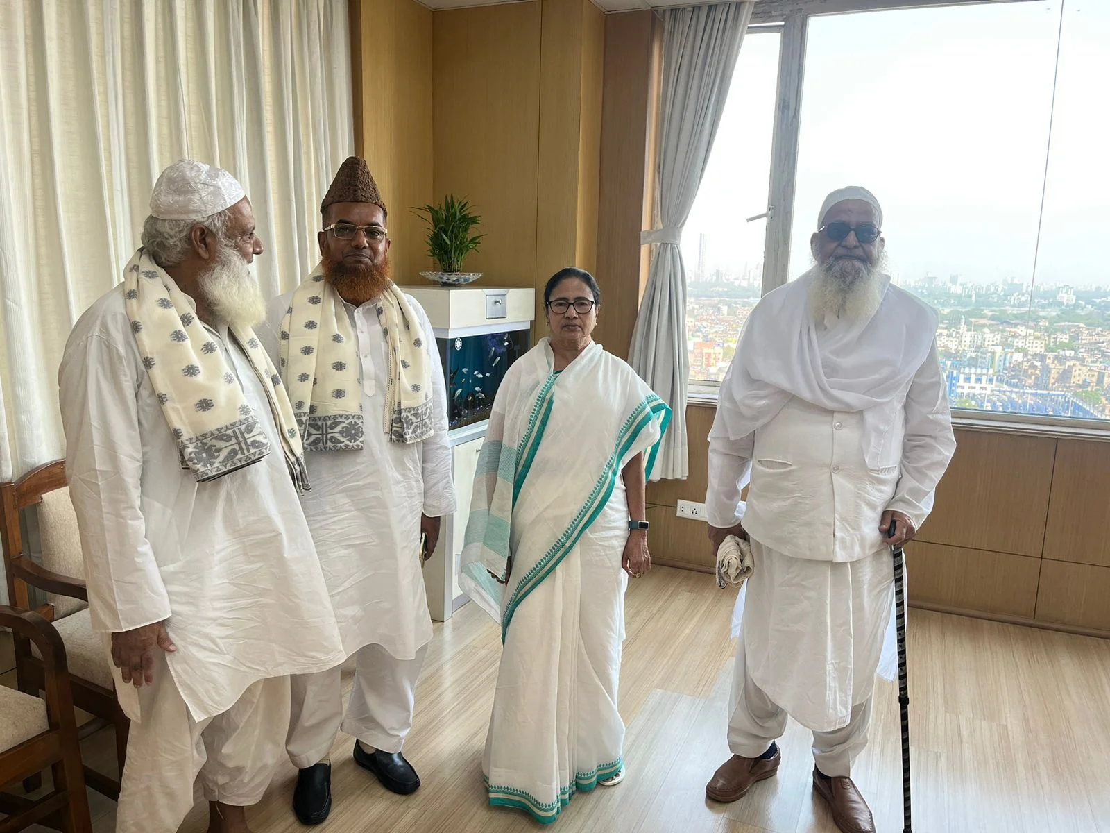 মুখ্যমন্ত্রীর সঙ্গে সাক্ষাতে মিল্লী কাউন্সিলের প্রতিনিধি দল