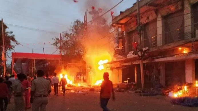 গুরগাঁও জামে মসজিদের সামনে অশালীন মন্তব্য করায় মামলা দায়ের করল পুলিশ  