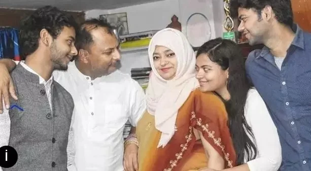 ‘সালতানাত আল্লাহর দেওয়া এক উপহার’- ইউপিএসসি পরীক্ষার সাফল্যের পর এমনটাই জানালেন তাঁর আম্মু