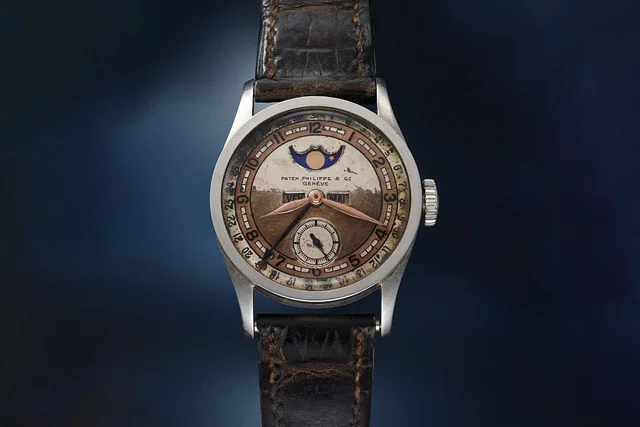 নিলামে উঠল চিনের সর্বশেষ সম্রাটের ঘড়ি, দাম শুনলে চমকে যাবেন