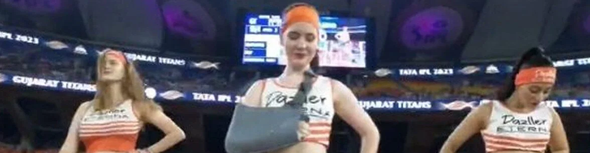 অমানবিক! ভাঙা হাত নিয়েও পারফর্ম করতে হল চিয়ারলিডারকে