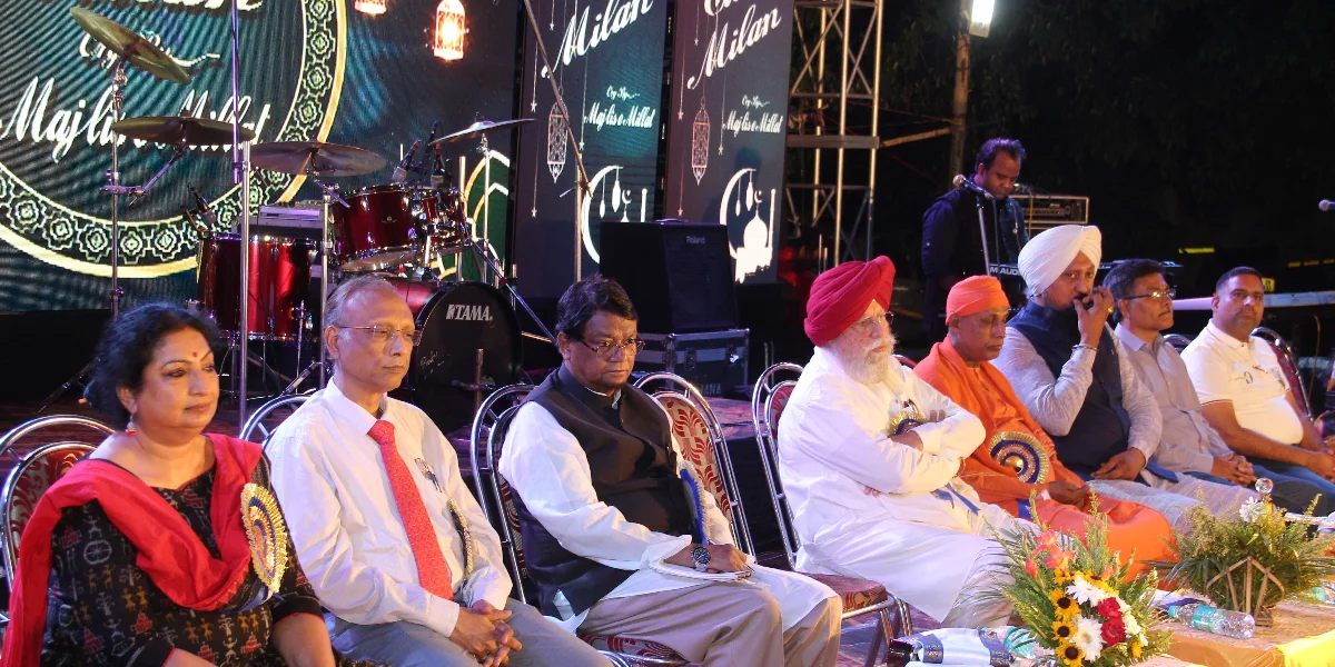 দুর্গাপুর: ঈদ মিলনে ছড়িয়ে পড়ল সৌহার্দ্যের পয়গাম