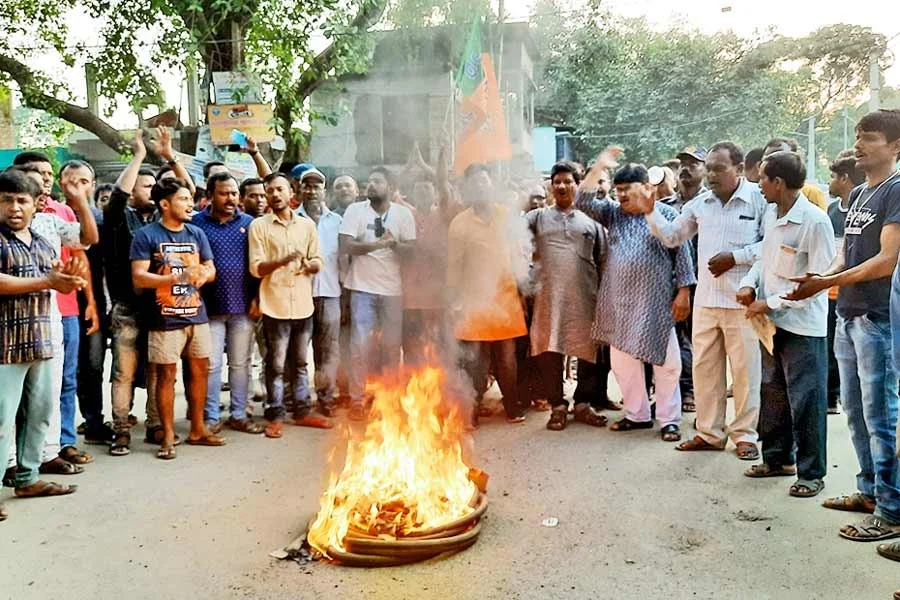 ফের উত্তপ্ত ধানতলা, গরু চোর সন্দেহে গণপ্রহার