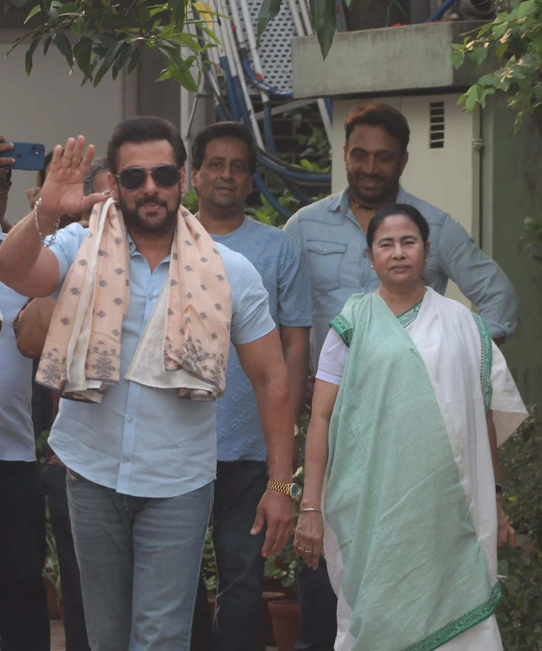 Breaking: মুখ্যমন্ত্রীর বাড়িতে এলেন সলমন খান