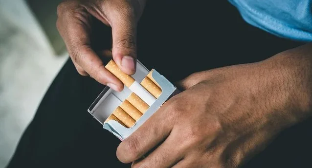 এবার ওটিটি প্ল্যাটফর্মগুলিতে তামাকবিরোধী সতর্কীকরণের বার্তা বাধ্যতামূলক, জানাল কেন্দ্রীয় স্বাস্থ্য মন্ত্রক