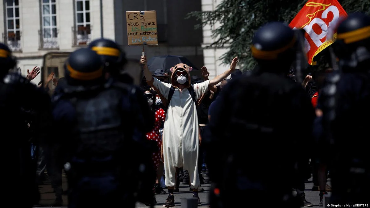 স্বস্তিকা চিহ্ন নিষিদ্ধ করছে অস্ট্রেলিয়া