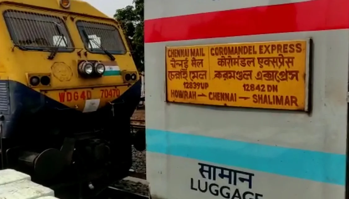 Breaking: শালিমার স্টেশন থেকে ছাড়ল চেন্নাইগামী করমণ্ডল এক্সপ্রেস 