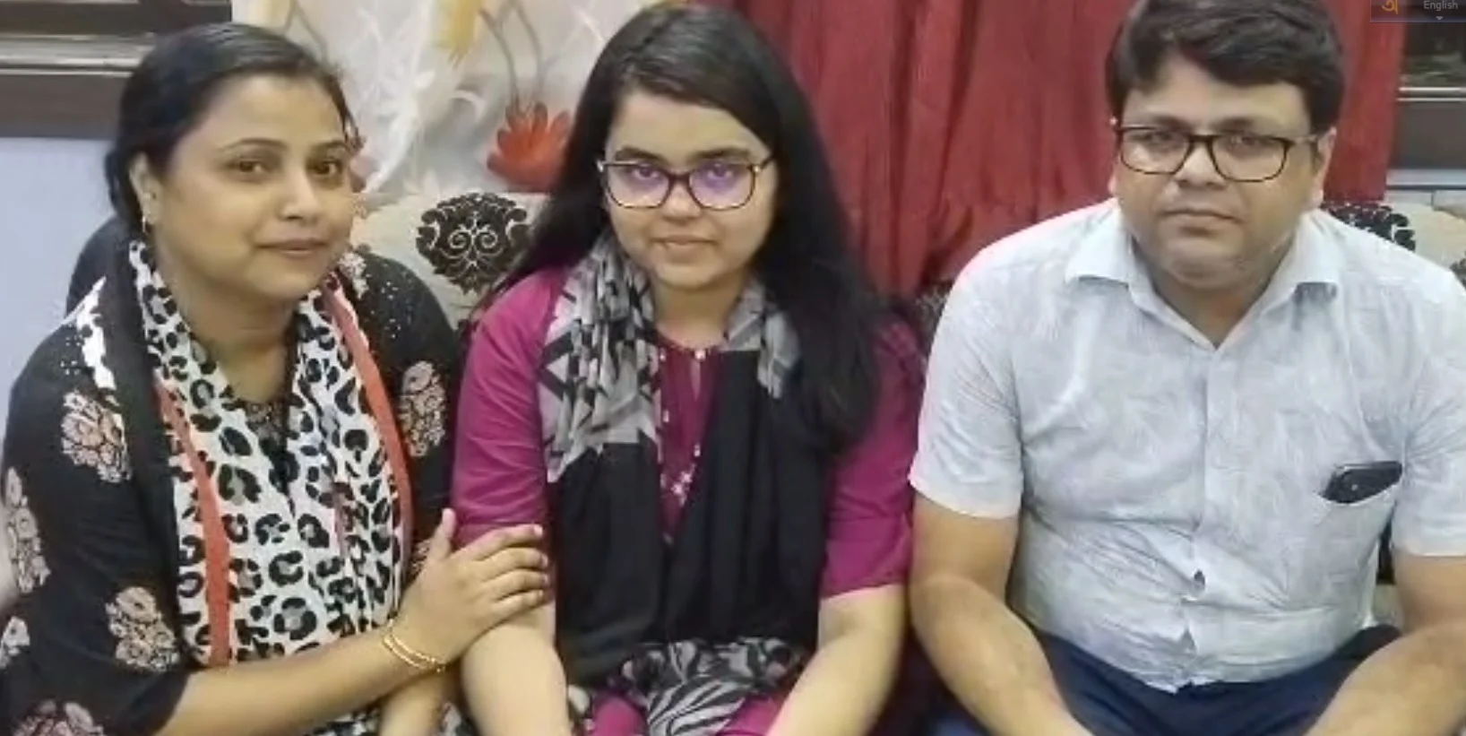 নিট পরীক্ষায় সফল হয়ে নজর কাড়লেন মালদার রুমাইশা মারিয়া