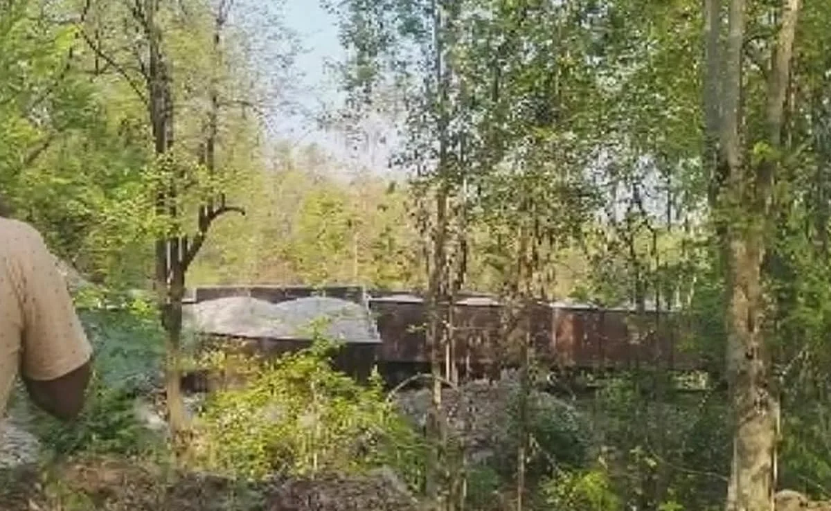 ব্রেকিং: আতঙ্কের মাঝে ফের ওড়িশায় লাইনচ্যুত ট্রেন