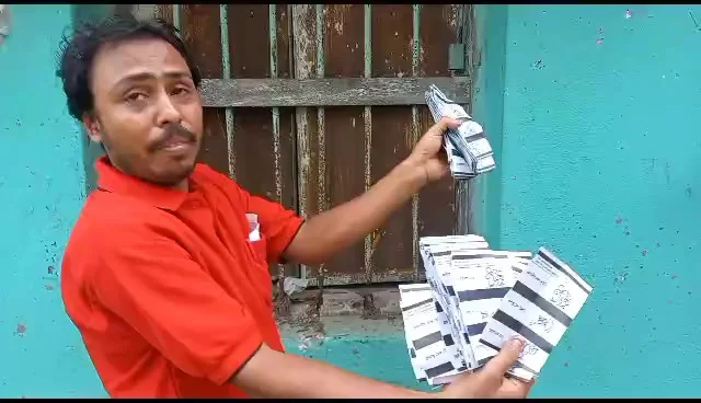 হাওড়া:  পুলিশের সঙ্গে ধস্তাধস্তি,  রণক্ষেত্র বালি-জগাছার পল্লীমঙ্গল স্কুল