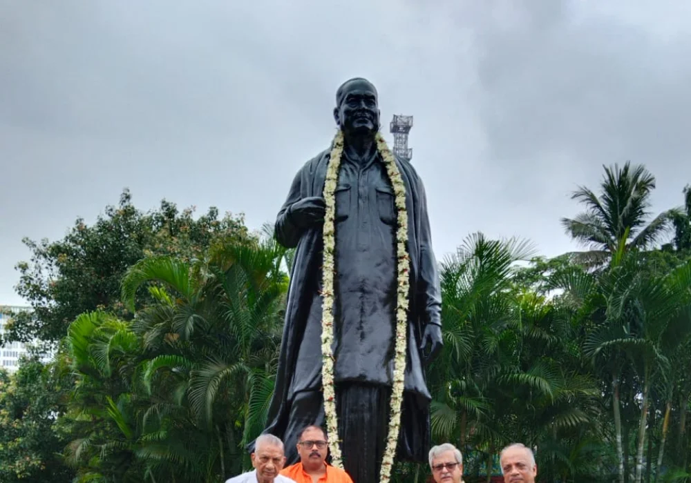 বিধান রায়ের প্রতি সোসাইটির শ্রদ্ধাজ্ঞাপন