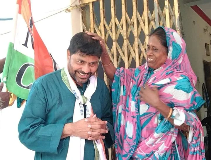 কামদুনি গ্রামে ভোটের প্রচার সারলেন ফারহাদ