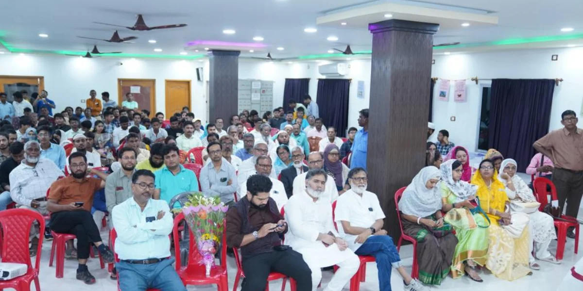 বহরমপুরে বুদ্ধিজীবীদের সঙ্গে সভা সংখ্যালঘু কমিশনের চেয়ারম্যান-এর