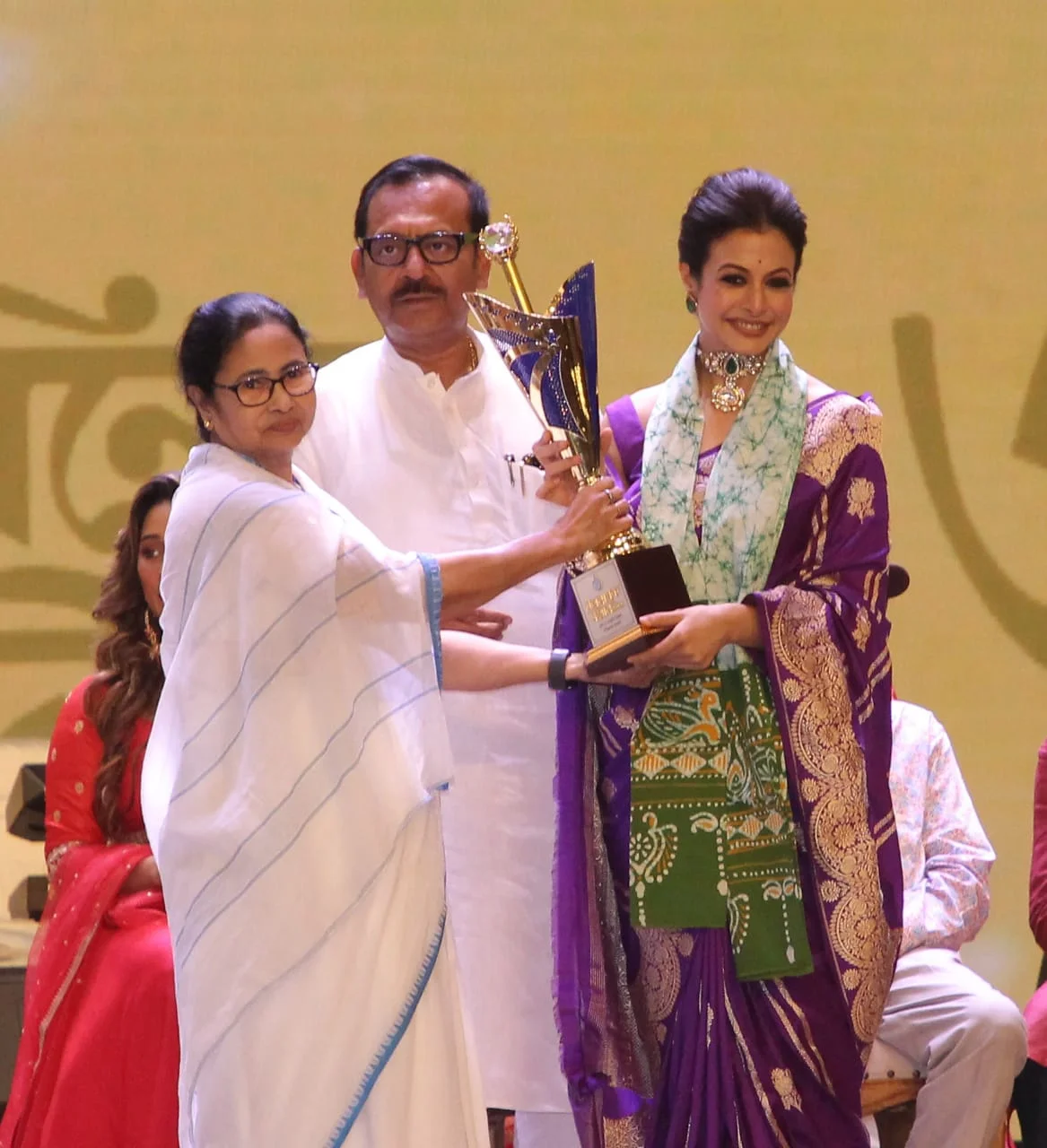 বিজেপি অশান্তি ছড়াতে পারে, মন্ত্রীদের সতর্ক করলেন মমতা