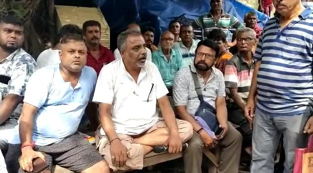 মঙ্গলাহাট থাকুক আগের জায়গাতেই, মুখ্যমন্ত্রীকে বার্তা ব্যবসায়ীদের